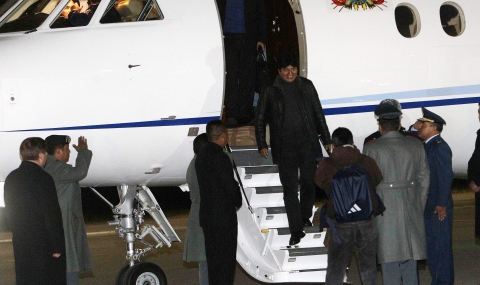Испания се извини на Боливия за самолета на президента Ево Моралес - 1