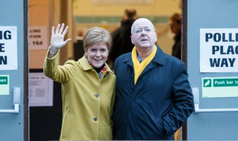 Лидерът на Шотландската национална партия подаде оставка - 1