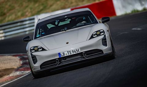 Стоково Porsche Taycan счупи рекорда за електромобили на Нюрбургринг (ВИДЕО) - 1