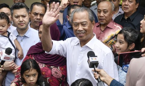 Арестуваха бившия премиер на Малайзия - 1
