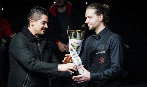 Министърът на спорта връчи трофея в "Снукър Гран При" - 1