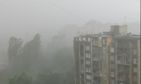 Среднощна буря и сутрешна градушка в София - 1