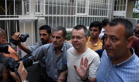 Турция повиши залога: пастор Андрю Брънсън остава под домашен арест - 1