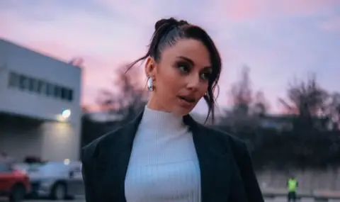 Михаела Маринова показа тайния си годеник (СНИМКА) - 1