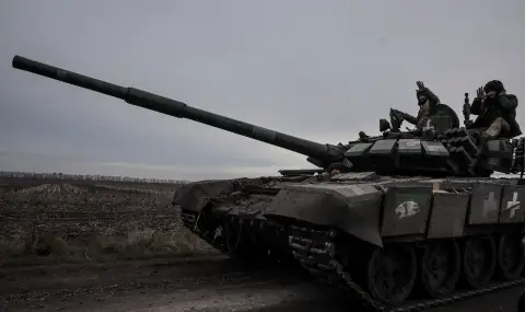 Украйна: Ситуацията на фронта е много тежка, врагът атакува в няколко посоки - 1
