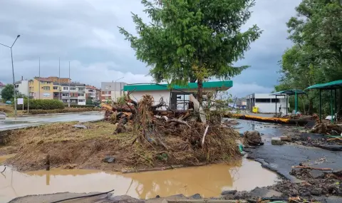 Бедствено положение е обявено в община Царево - 1
