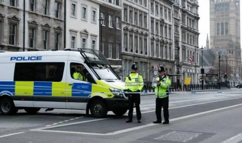 Атаки с киселина разтърсиха Лондон - 1