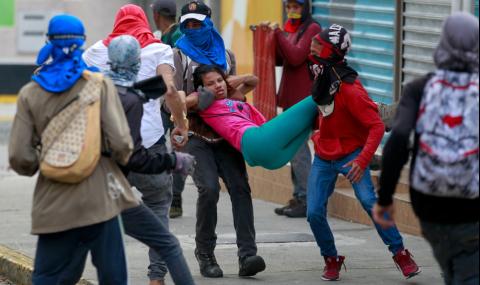 Над 350 демонстранти са арестувани във Венецуела - 1