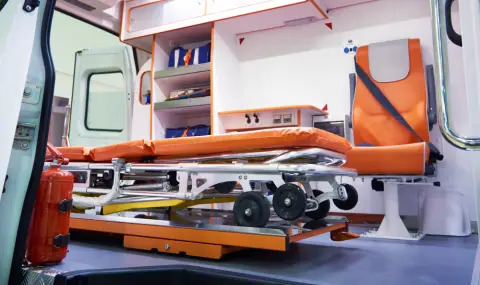 Пациентка пострада при катастрофа на линейка в Разградско - 1