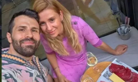 Георги Блажев изненада жена си с първата кола в живота й (ВИДЕО) - 1