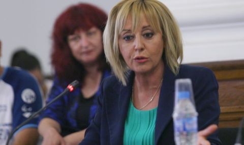 Манолова: Слави Трифонов ме навиваше да не се кандидатирам за кмет - 1