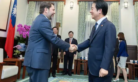 САЩ задълбочава отношенията си с Тайван - 1