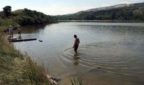 БАБХ затвори три ресторанта в „Тузлата“ до Балчик