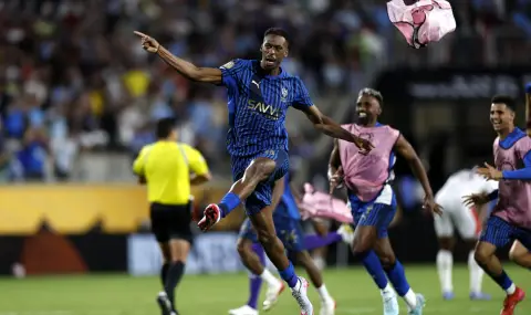 Ал-Хилал записа постижение за историята - 1