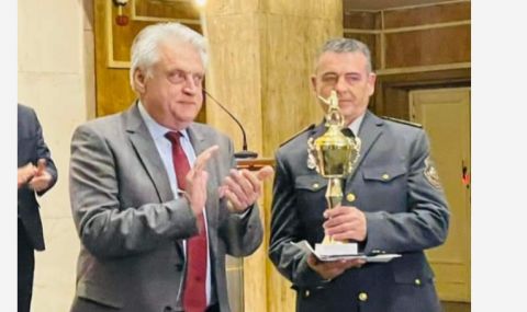 Комисар Дарин Димитров стана "Пожарникар на годината" - 1