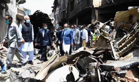 Експерти от Airbus разследват самолетната катастрофа в Пакистан - 1