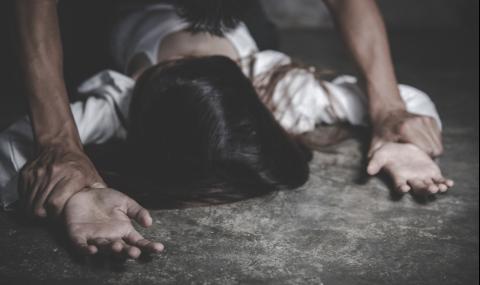 Момиче почина след групово изнасилване - 1