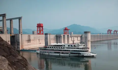 China is the world's first again  - 1