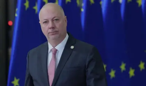 Росен Желязков ще участва в среща на Коалицията на желаещите в Париж