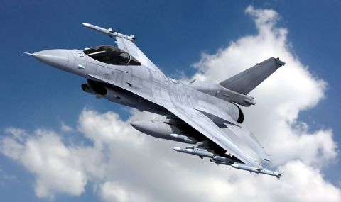 Започна обучението на украински пилоти на Ф-16 - 1