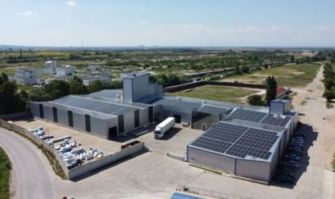 Как фирмите в България сами произвеждат електричество от слънцето - 1