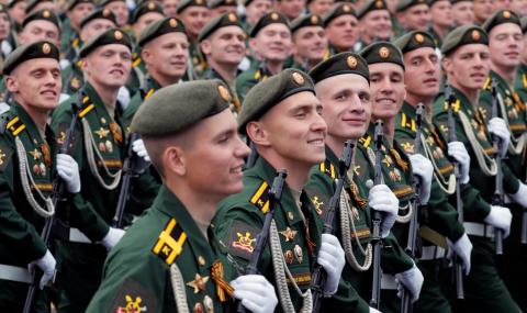 Путин: Русия ще укрепва военната си мощ при всякакви обстоятелства - 1