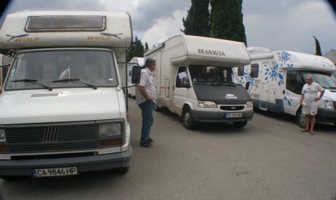 Вносители на кемпери поискаха облекчаване на таксите за ползване на туристическите возила - 1
