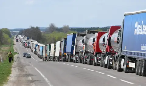 Военна помощ за Украйна е под блокада от полските превозвачи на границата - 1