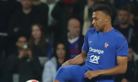 Килиан Мбапе сбъдва мечта на 96-годишна американка в Бостън - 1