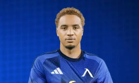 Левски подписа с Армстронг Око-Флекс - 1