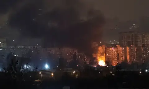 Кървава равносметка и нови сирени: Масирани нощни удари изправиха на нокти Украйна и Русия