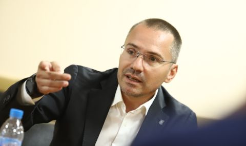 Ангел Джамбазки е срещу новия пакт на Европейския съюз за миграцията - 1