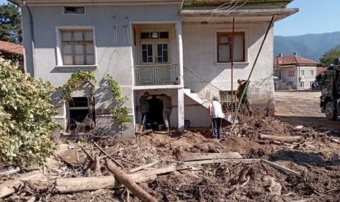 Опасност от злоупотреби след наводненията в Карловско - 1
