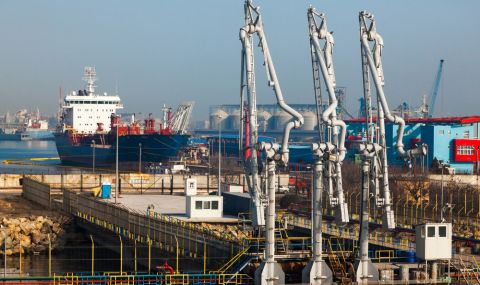 Румъния затвори пристанищата си - 1