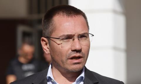 Шефът на ЕП започна разследване срещу Ангел Джамбазки - 1
