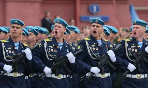 Италия експулсира двама руски военни аташета, Русия обеща да отговори - 1