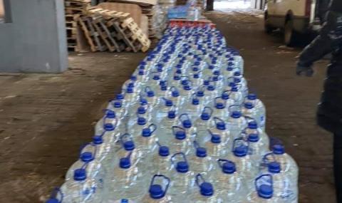 „Изправи се.БГ“ дари 2730 литра вода в кампанията „Вода за Перник” ВИДЕО - 1