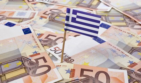Увеличават минималната заплата в Гърция - 1