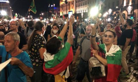 Второто "Велико народно въстание" протече без инциденти - 1