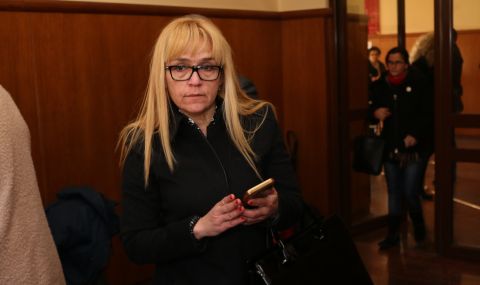Десислава Иванчева проплака от въшки в Сливенския затвор - 1
