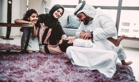 В ОАЕ чужденците ще могат да спонсорират две съпруги - 1