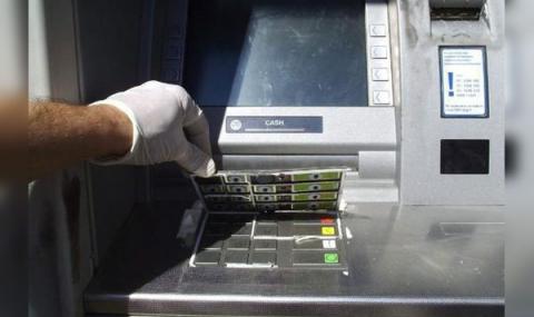 Скимиращи устройства вече се поставят и в банкомати в банкови клонове - 1