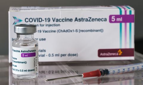 Тревожно: 41 нови случая на кръвни съсиреци след ваксинация с „АстраЗенека” - 1