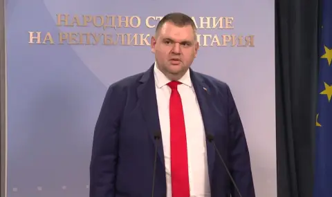 Явор Дачков: Упорството на Пеевски и неговата клиентела в ДПС е типично български феномен - 1