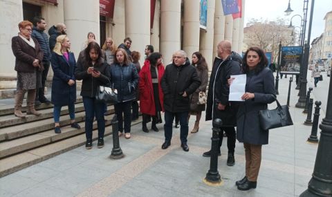 Служителите на КЗП поискаха 60% увеличение на заплатите - 1