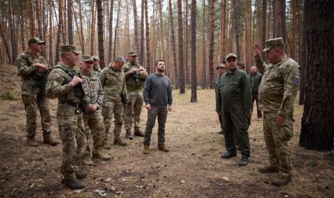 Всеки трети украинец смята, че има конфликт между Зеленски и армията - 1