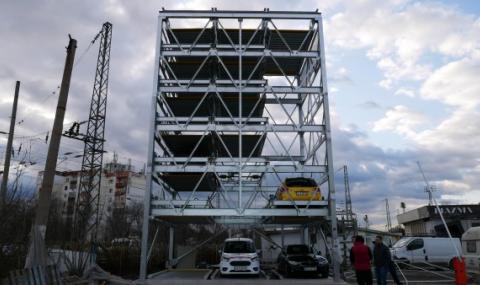 Завършиха първия многоетажен паркинг &quot;кула&quot; в Пловдив - 1