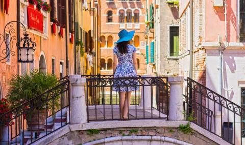 Глоба от 25 до 500 EUR за туристи във Венеция - 1