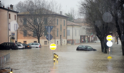 И в Италия наводненията взеха жертва - 1