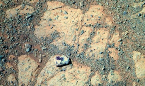 Мистериозен камък на Марс потресе учените - 1